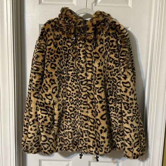 DKNY Faux Fur Jacket - Picture 6 of 6